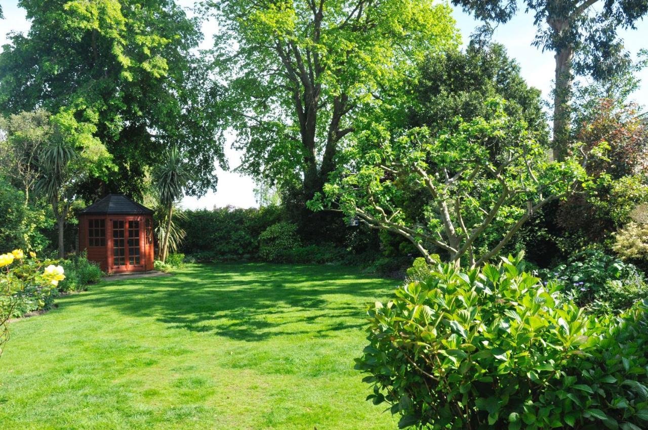 לינה וארוחת בוקר הייסטינגס Sherfield House מראה חיצוני תמונה