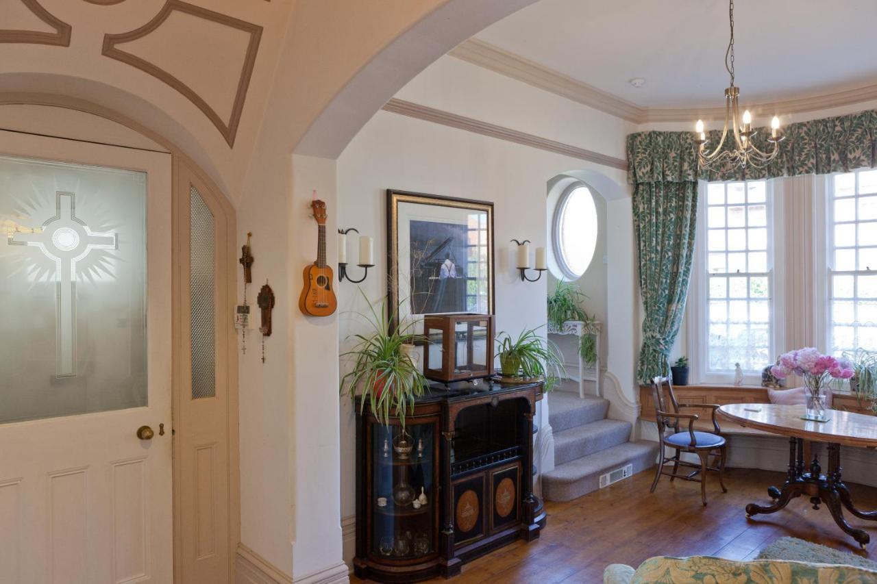 לינה וארוחת בוקר הייסטינגס Sherfield House מראה חיצוני תמונה